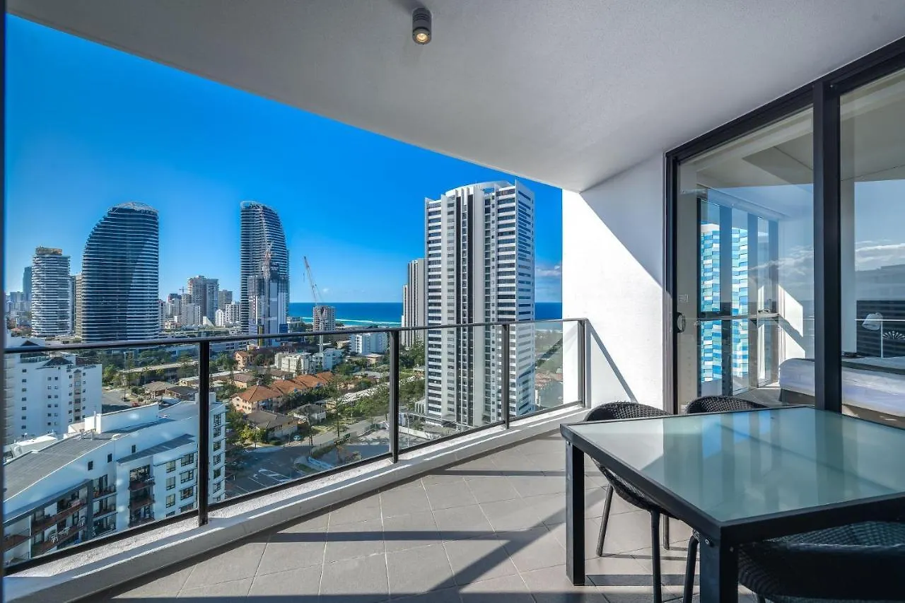 Only Meters To The Casino Apartman Gold Coast
